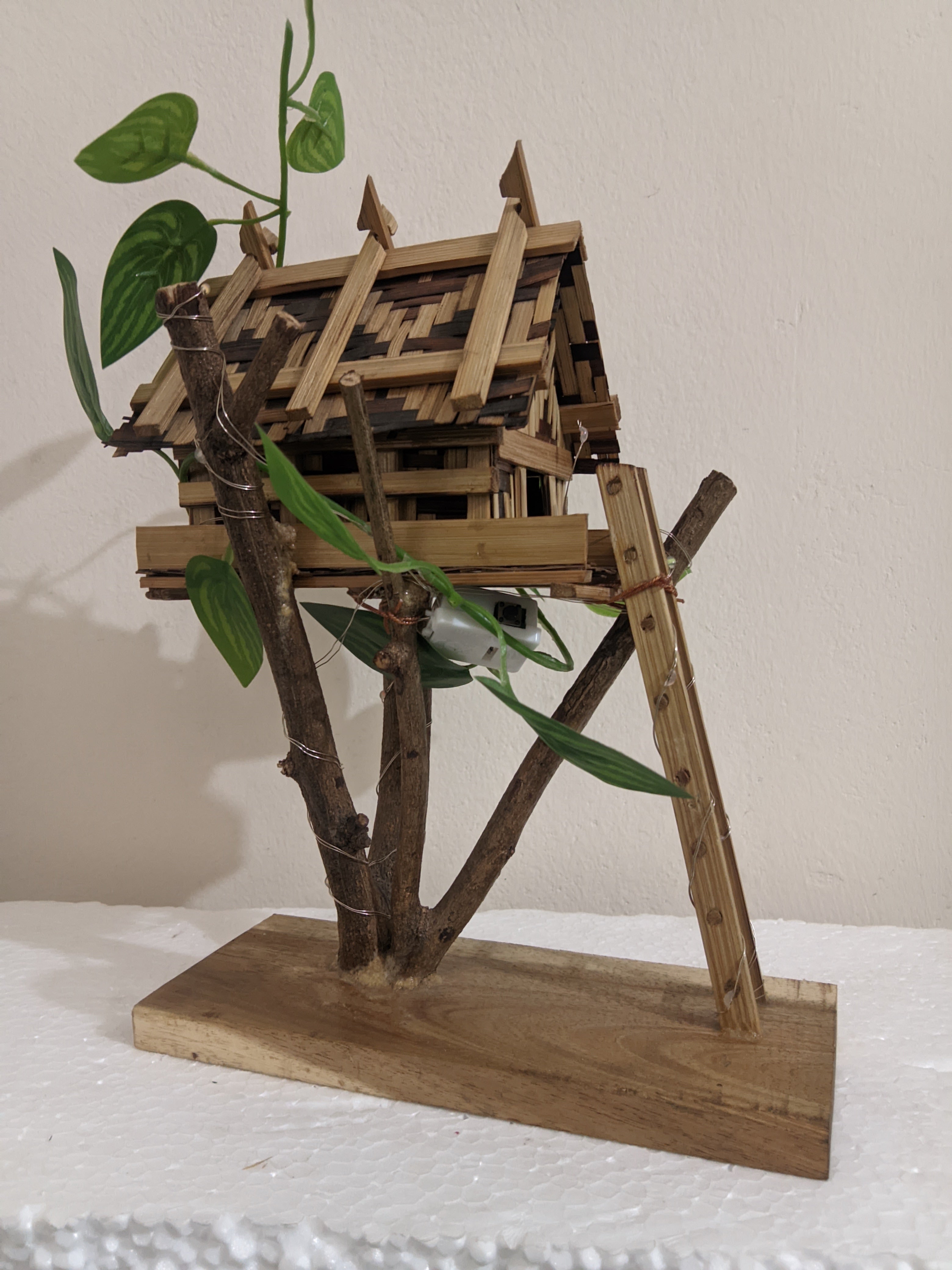 Decorative Bamboo House Showpiece