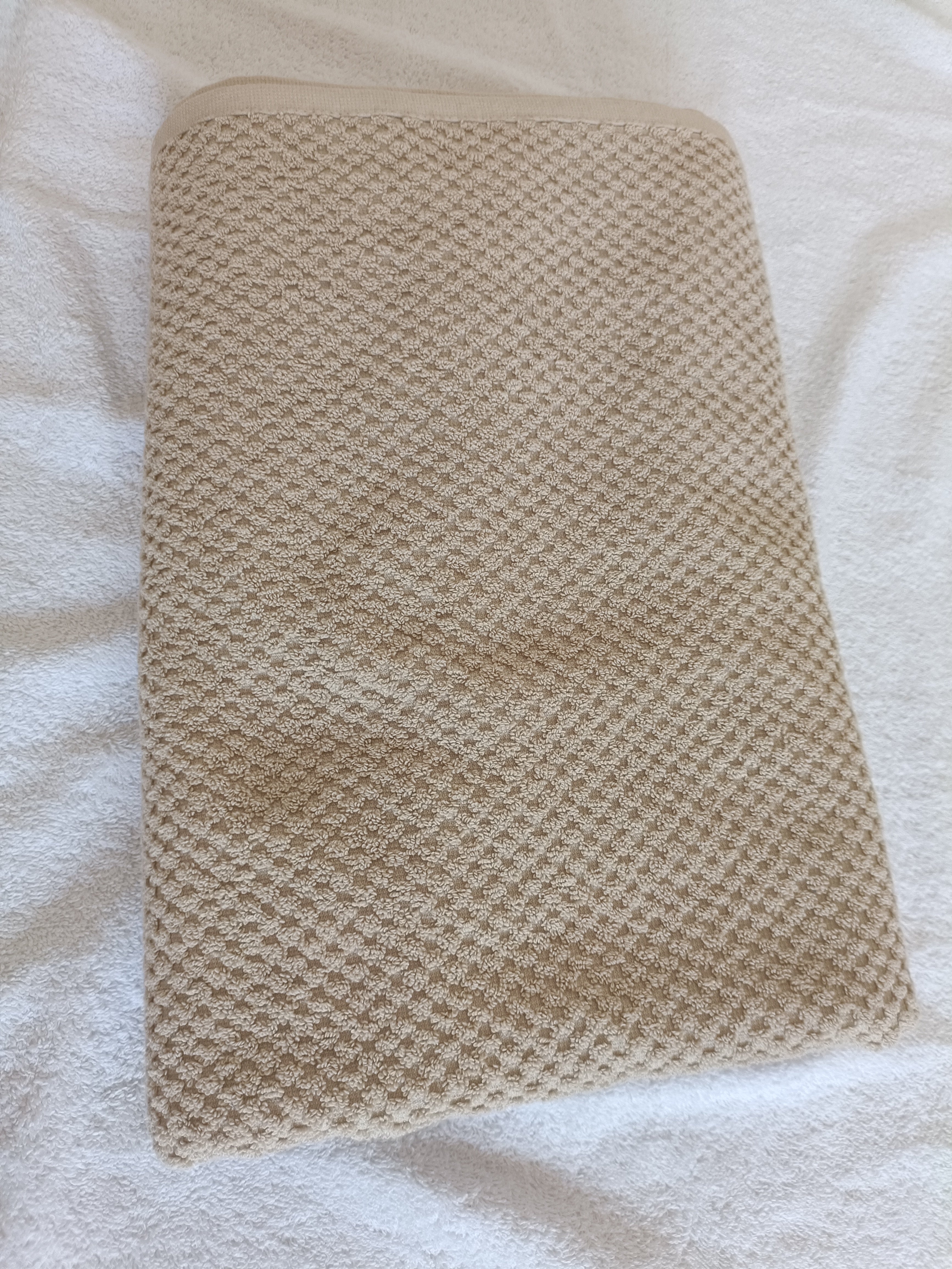 Beige Luxury Bath Sheet (60 X 40 Inch)