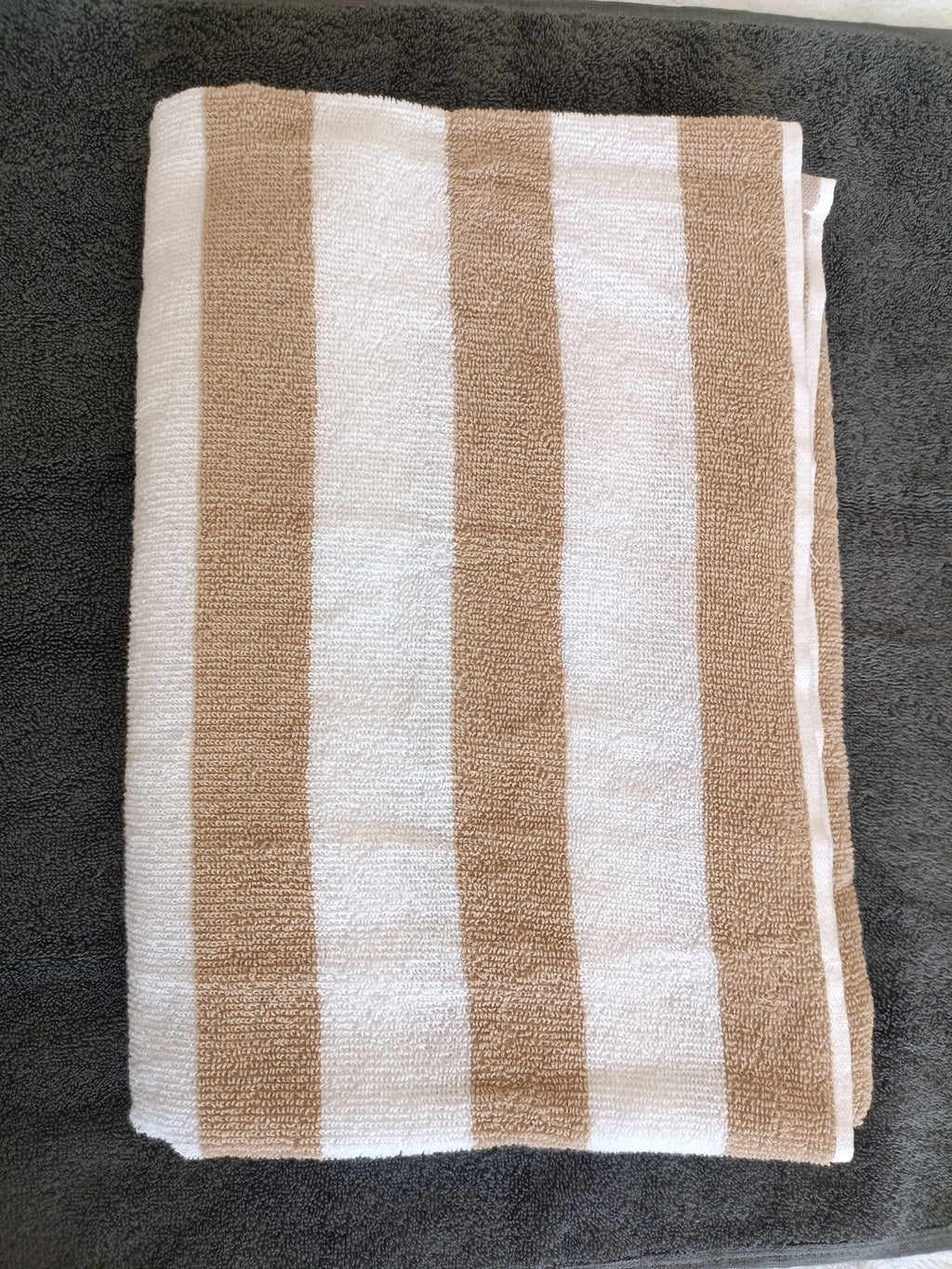 White-Brown Premuim Bath Towel (32 X 60 Inch)