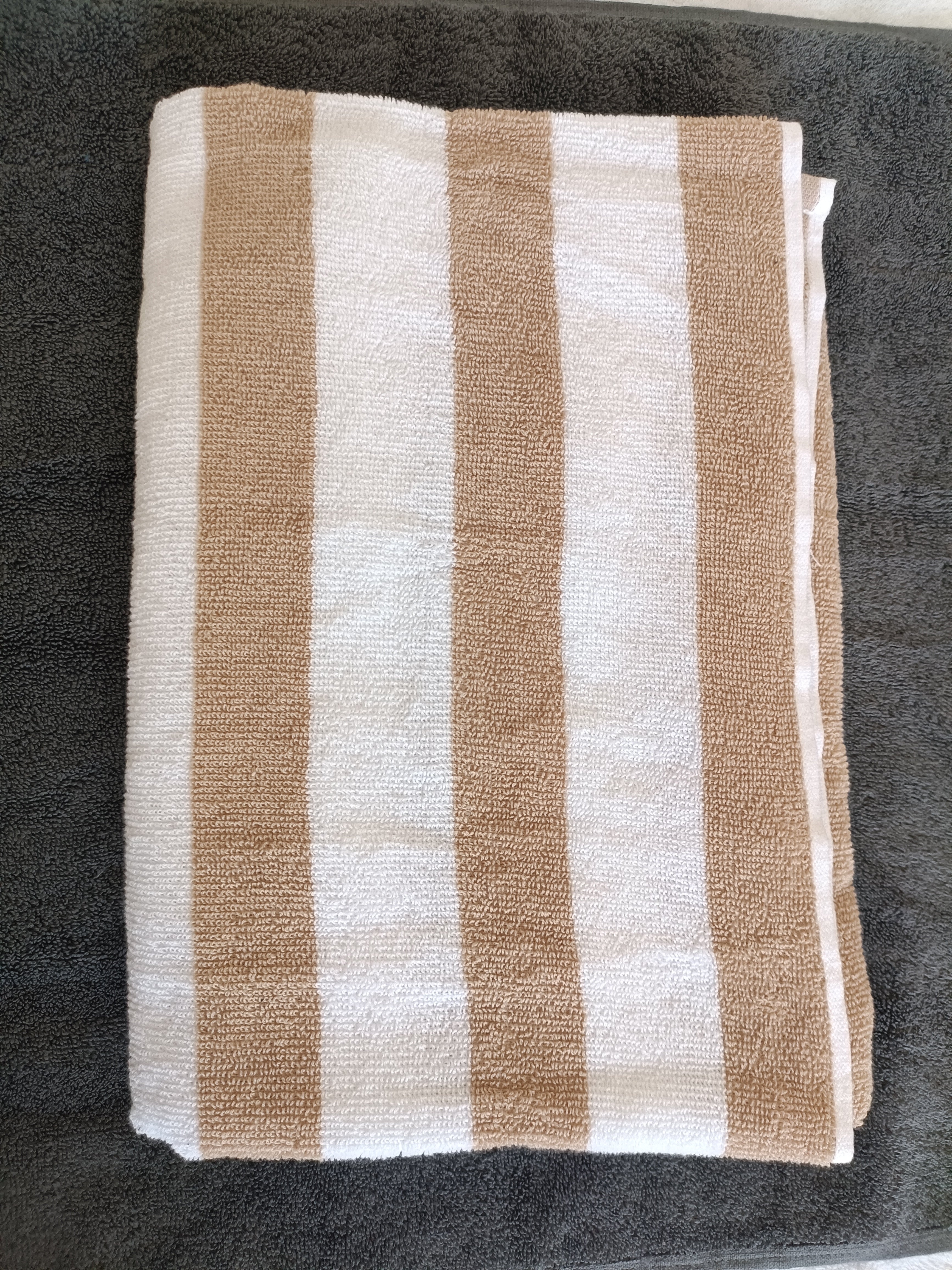 White-Brown Premuim Bath Towel (32 X 60 Inch)