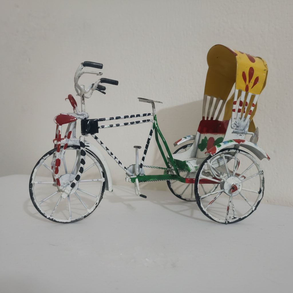 Hand Printed Metal Rickshaw Showpiece