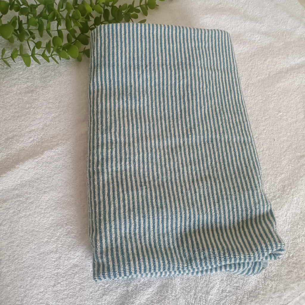 Classic Micro-Stripe Premuim Bath Towel (27 X 54 Inch)