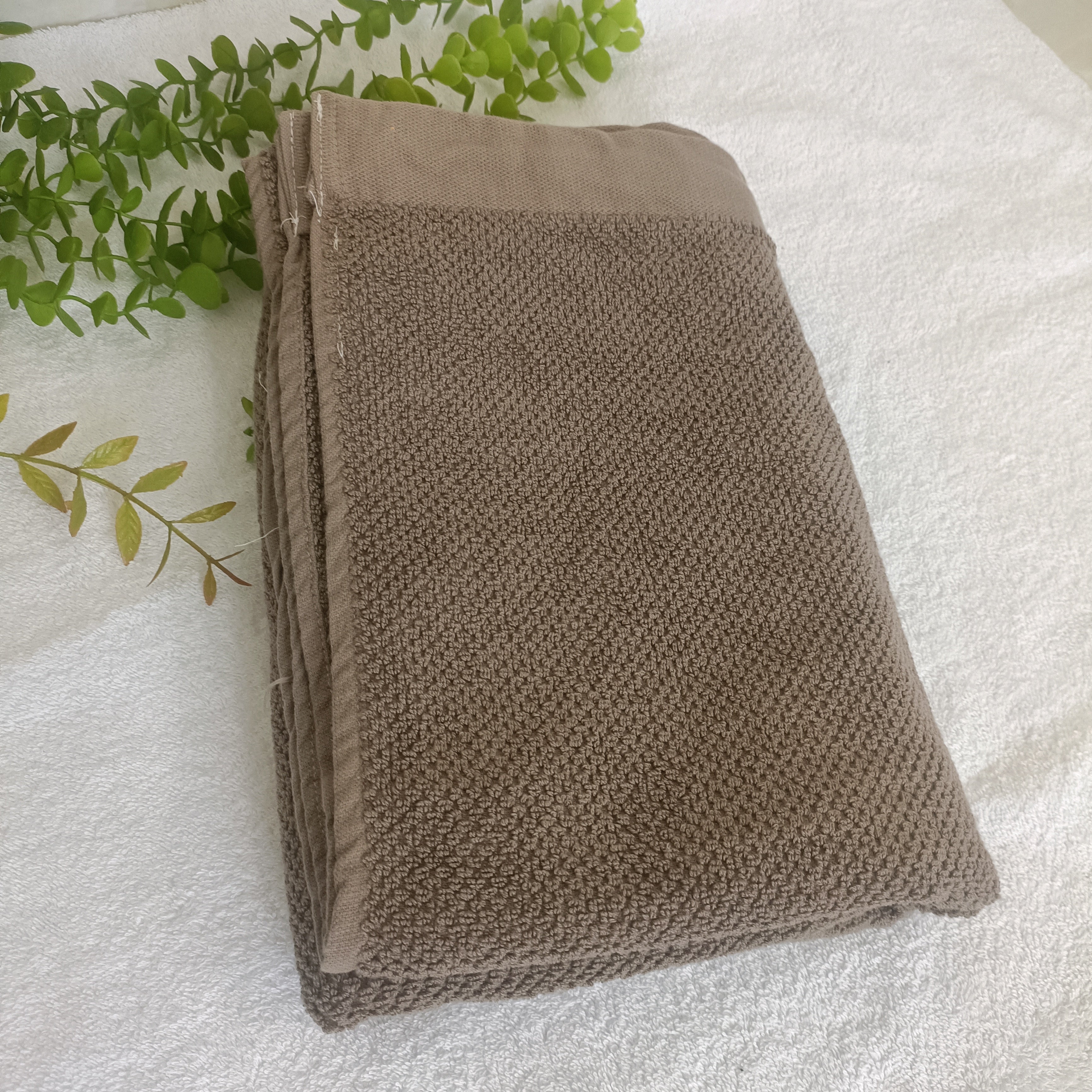 Brown Premuim Bath Towel (27 X 54 Inch)