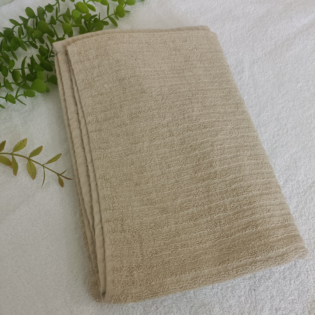 Stone Rippled Premuim Bath Towel (27 X 54 Inch)
