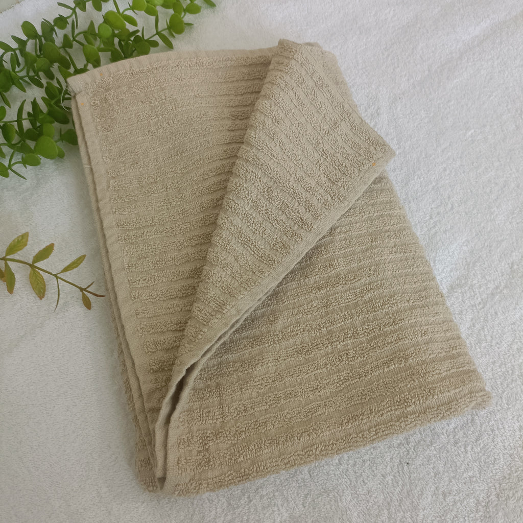 Stone Rippled Premuim Bath Towel (27 X 54 Inch)