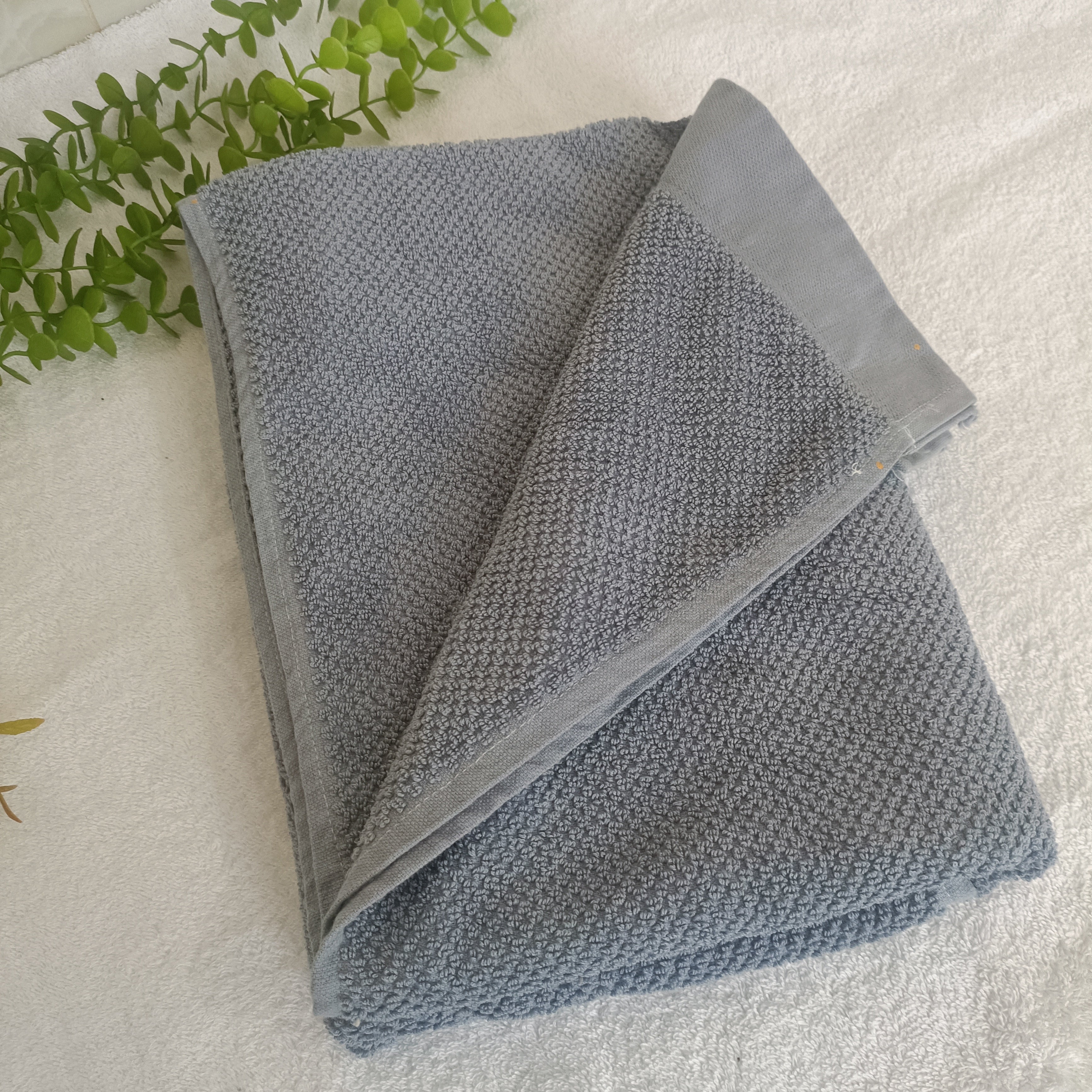 Ocean Mist Premuim Bath Towel (27 X 54 Inch)