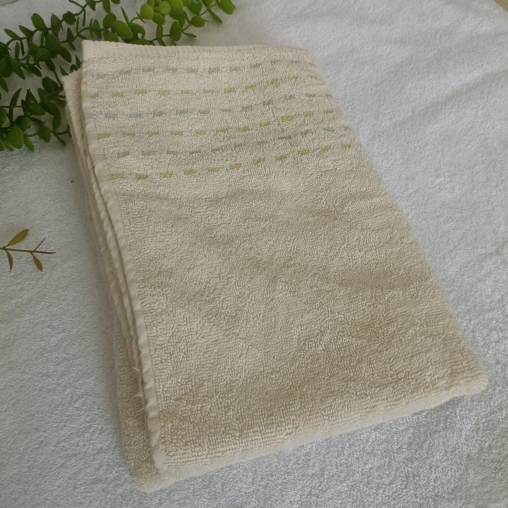 Aesthetic Cream Premuim Bath Towel (27 X 54 Inch)