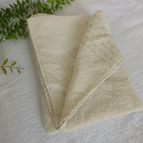Aesthetic Cream Premuim Bath Towel (27 X 54 Inch)