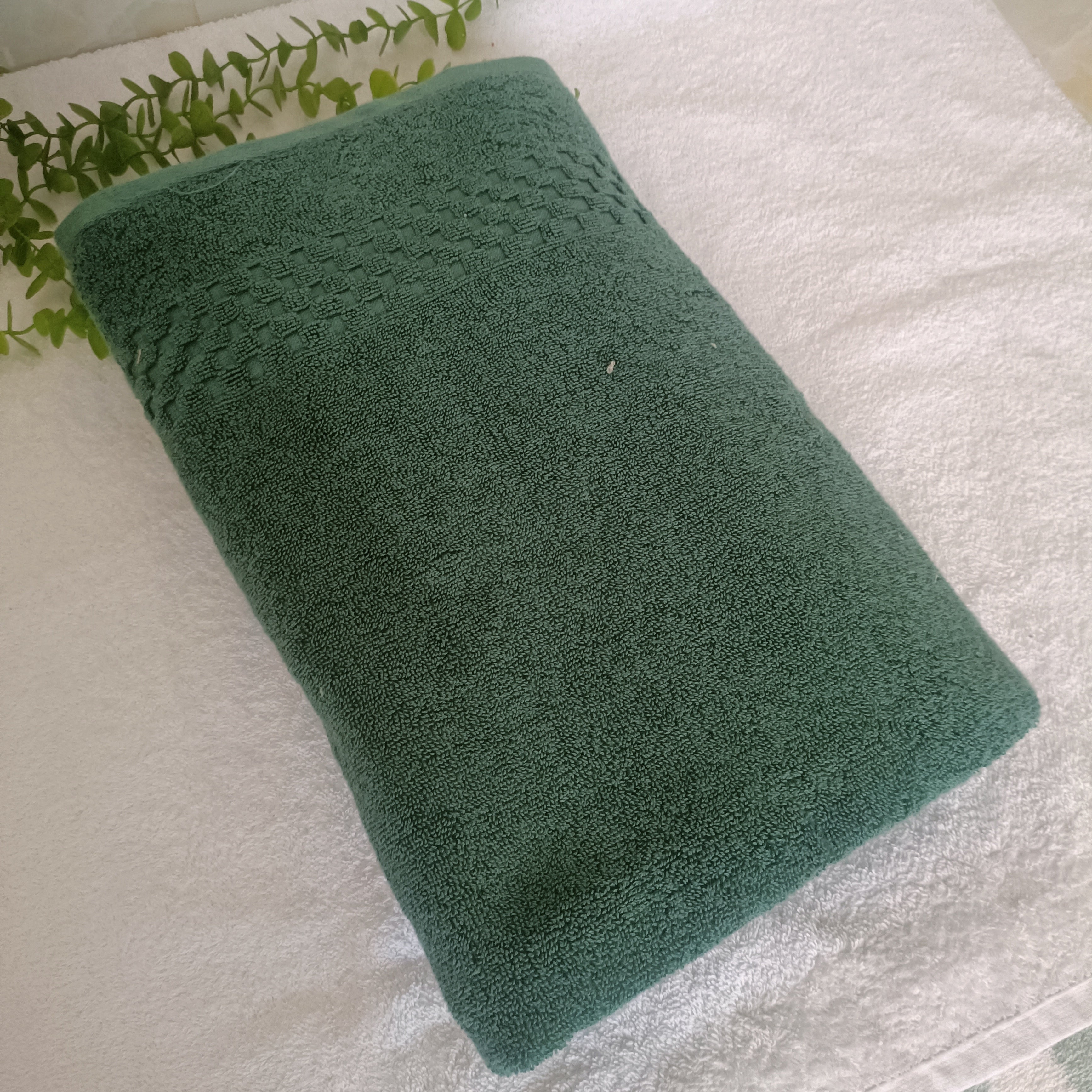 Juniper Forest Bath Sheet (60 X 40 Inch)