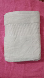 Suger Swizzle Export Quality Luxury Bath Towel (54 X 27 Inch)