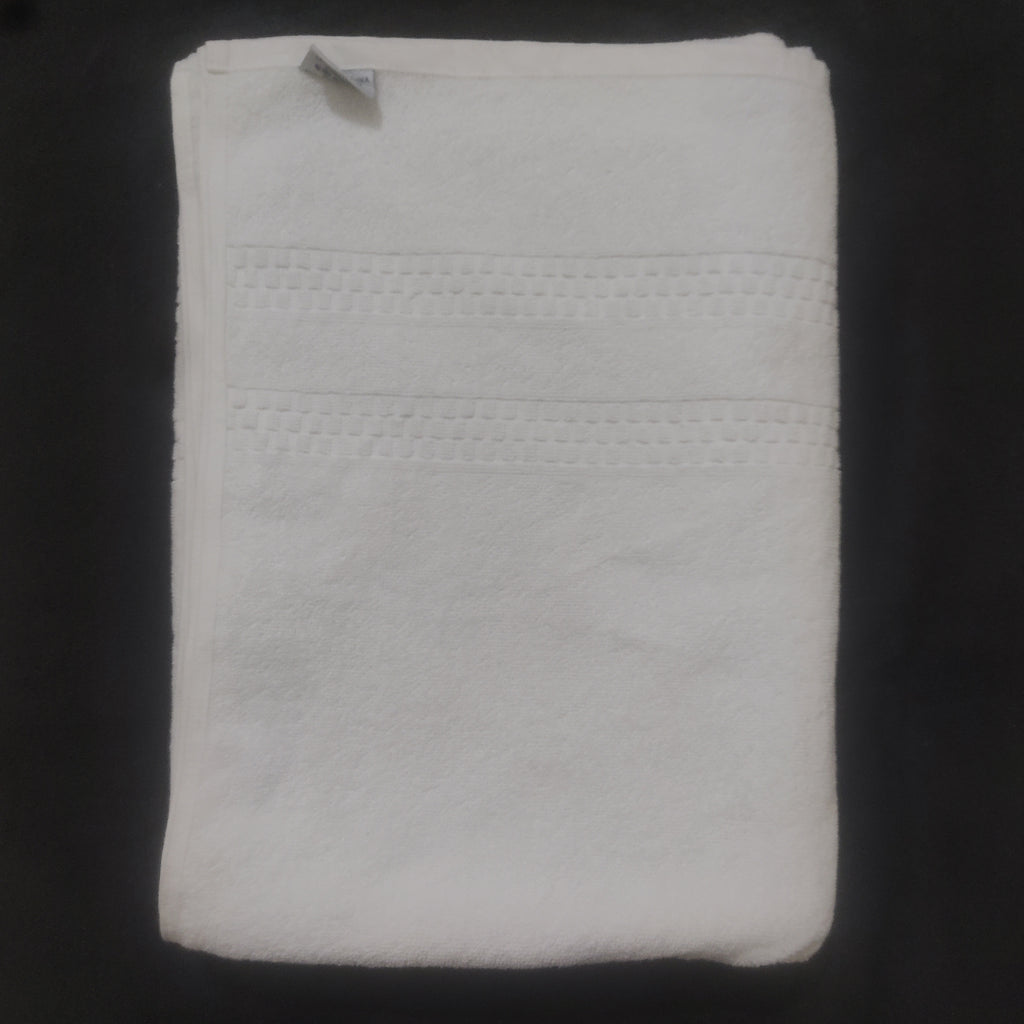 White Luxury Cotton Bath Towel (35 X 60 Inch)